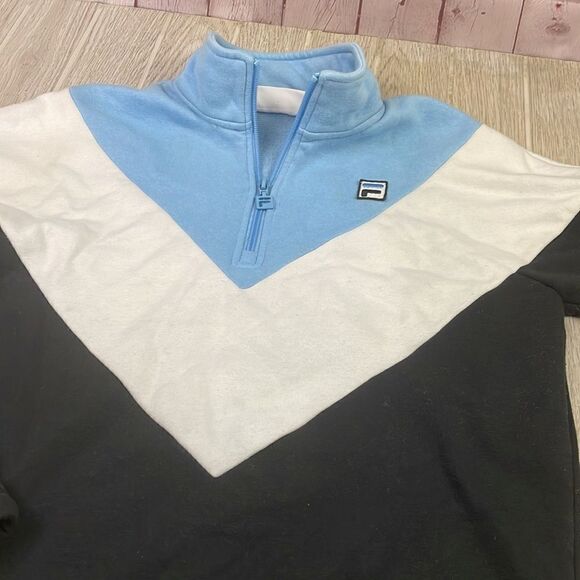 Fila. Women's 1/4 Zip Pullover color block sweatshirt. Small - Picture 3 of 8